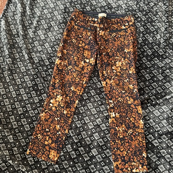 Anthropologie Essential Slim Floral Pants - Picture 5 of 5